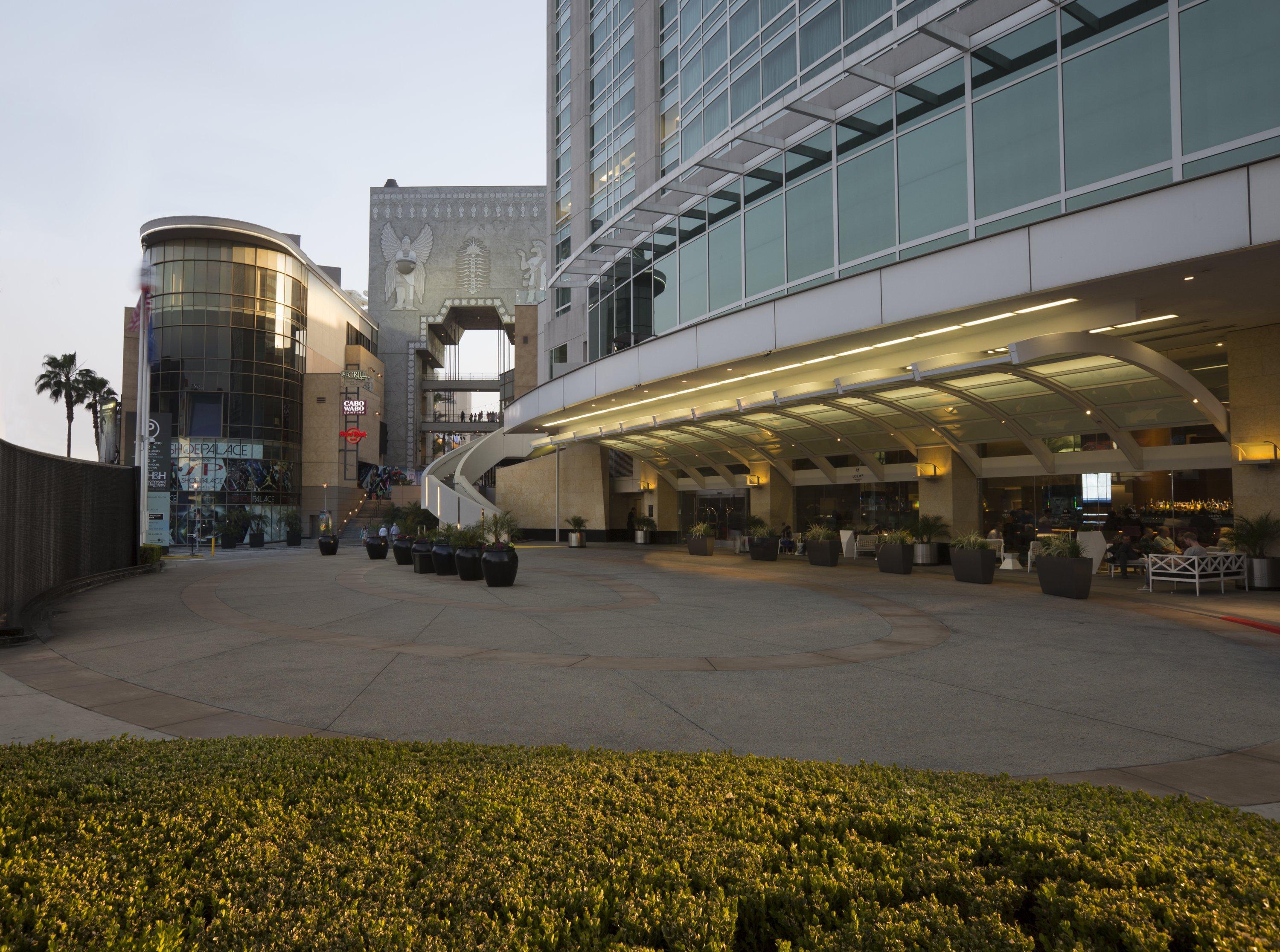 Loews Hollywood Hotel 4*