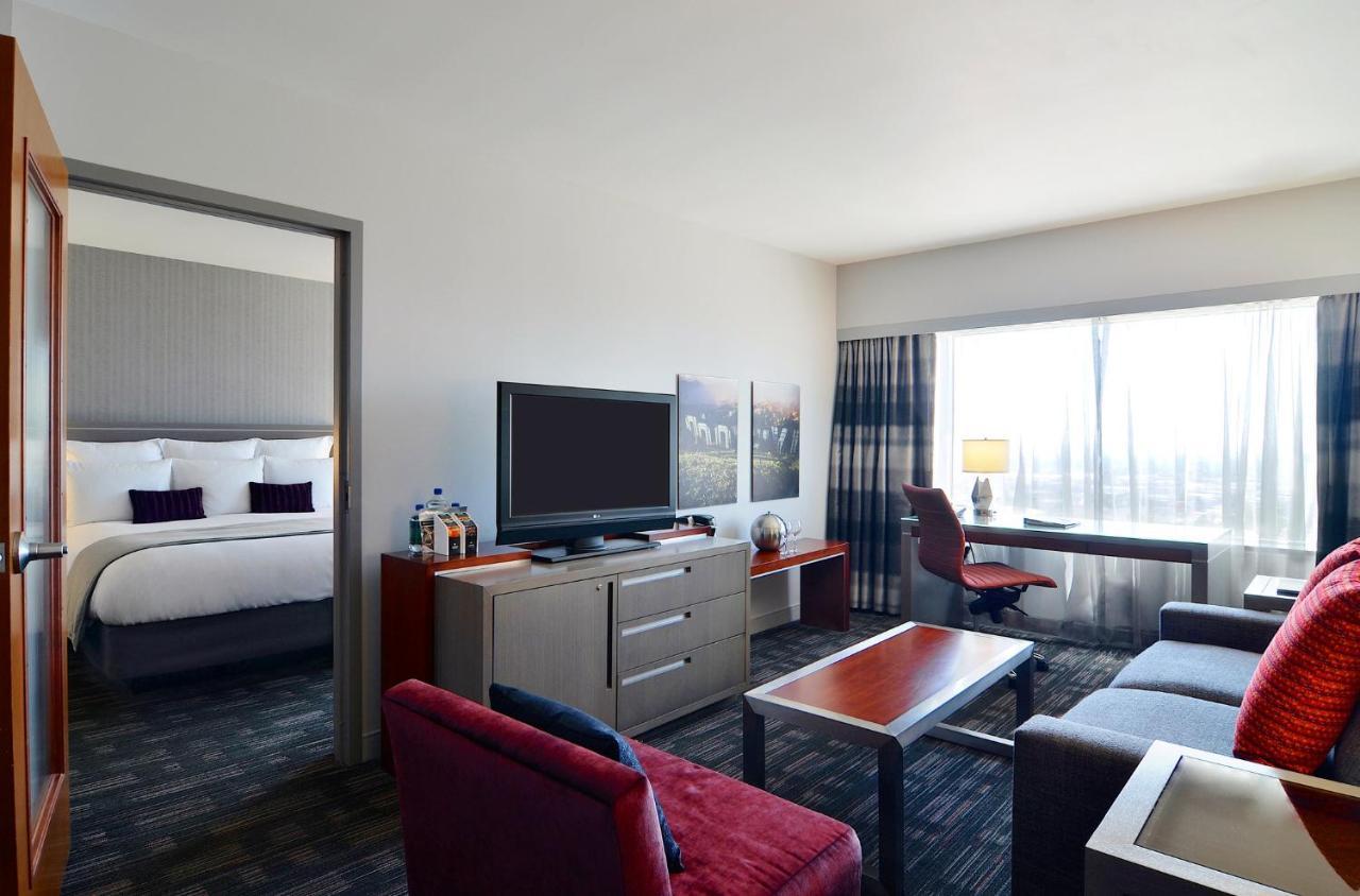Loews Hollywood Los Angeles