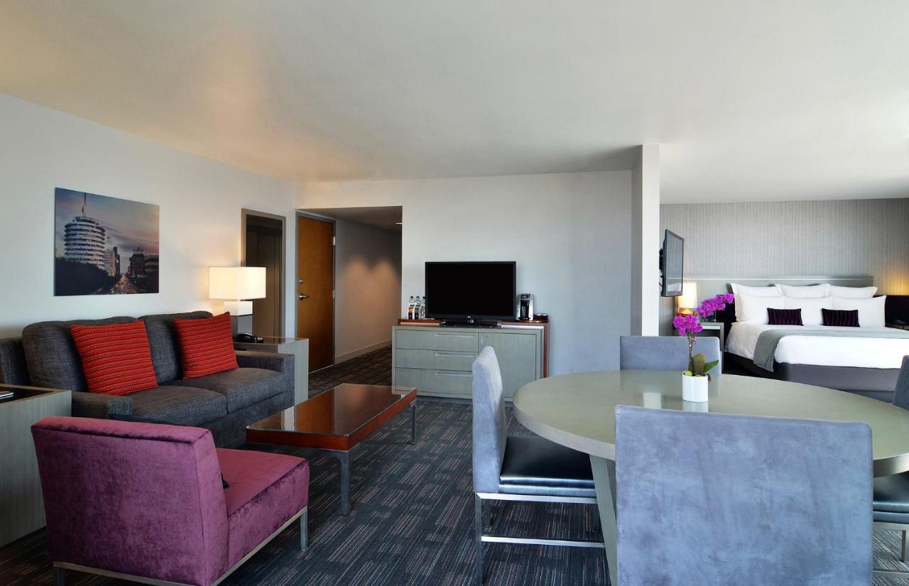 Loews Hollywood Hotel 4*