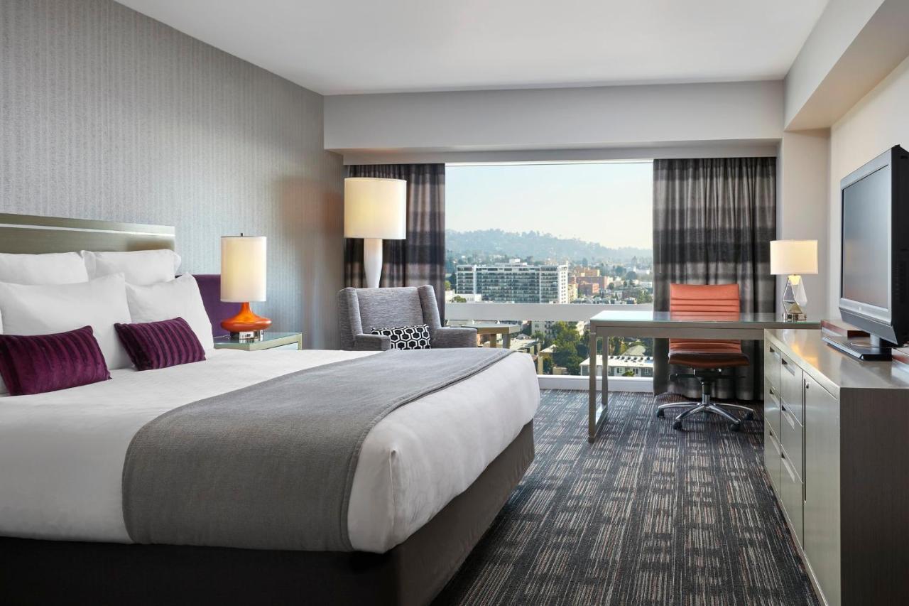 Loews Hollywood Hotel 4*