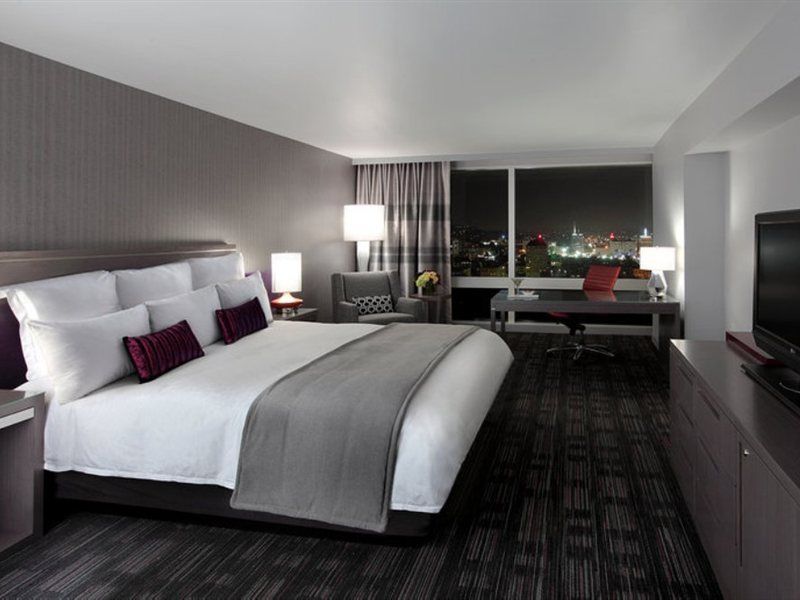 Loews Hollywood 4* Los Angeles